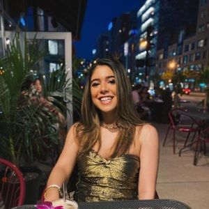 Meet your Posher, Valeria